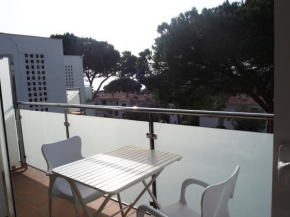 Kaminias II Apartament per 4 persones a Politur